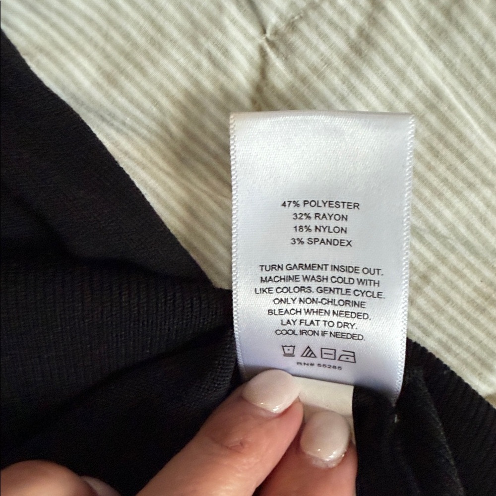 Express turtleneck sweater - Picture 4 of 5